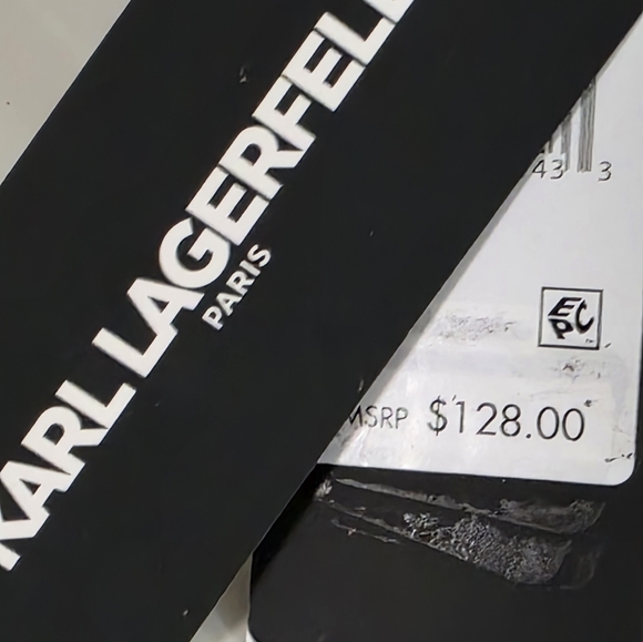 Karl Lagerfeld Paris Kosette Mini Shoulder Bag in a blush pink - Picture 3 of 11